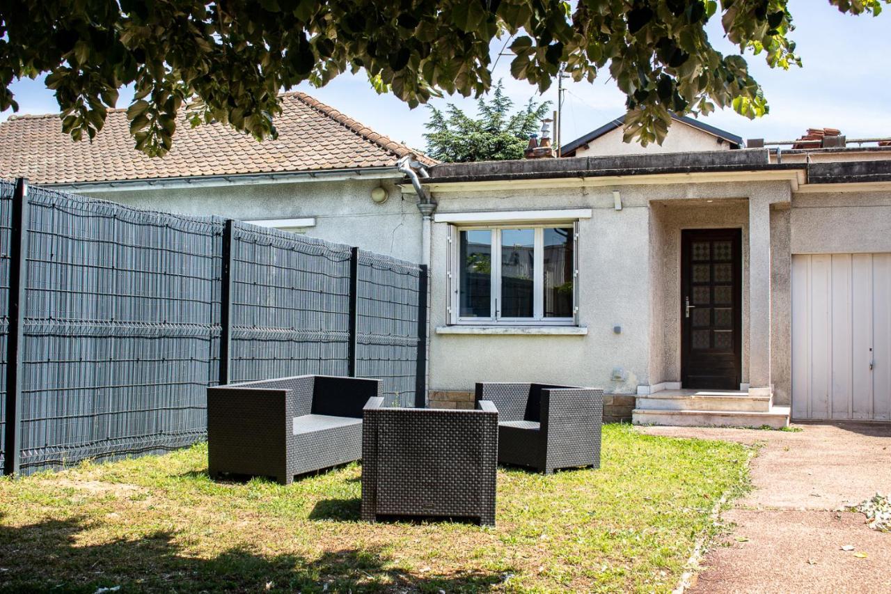 Апартаменты Maisonnette Avec Jardin, Parc Du Chene Брон Экстерьер фото
